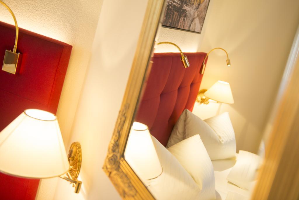 Hotel Zum Jungen Roemer Radstadt Room photo