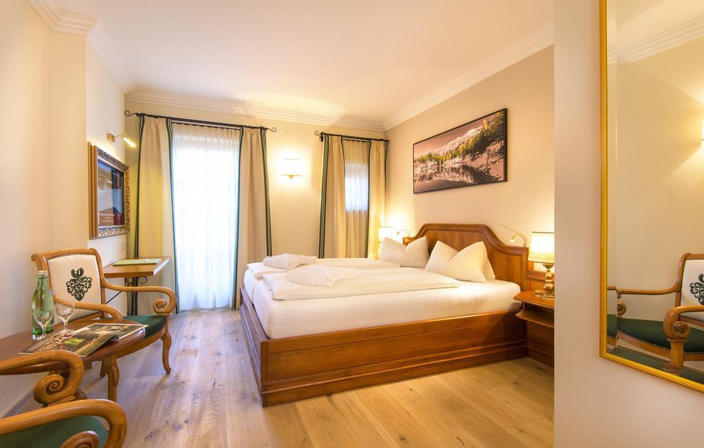 Hotel Zum Jungen Roemer Radstadt Room photo